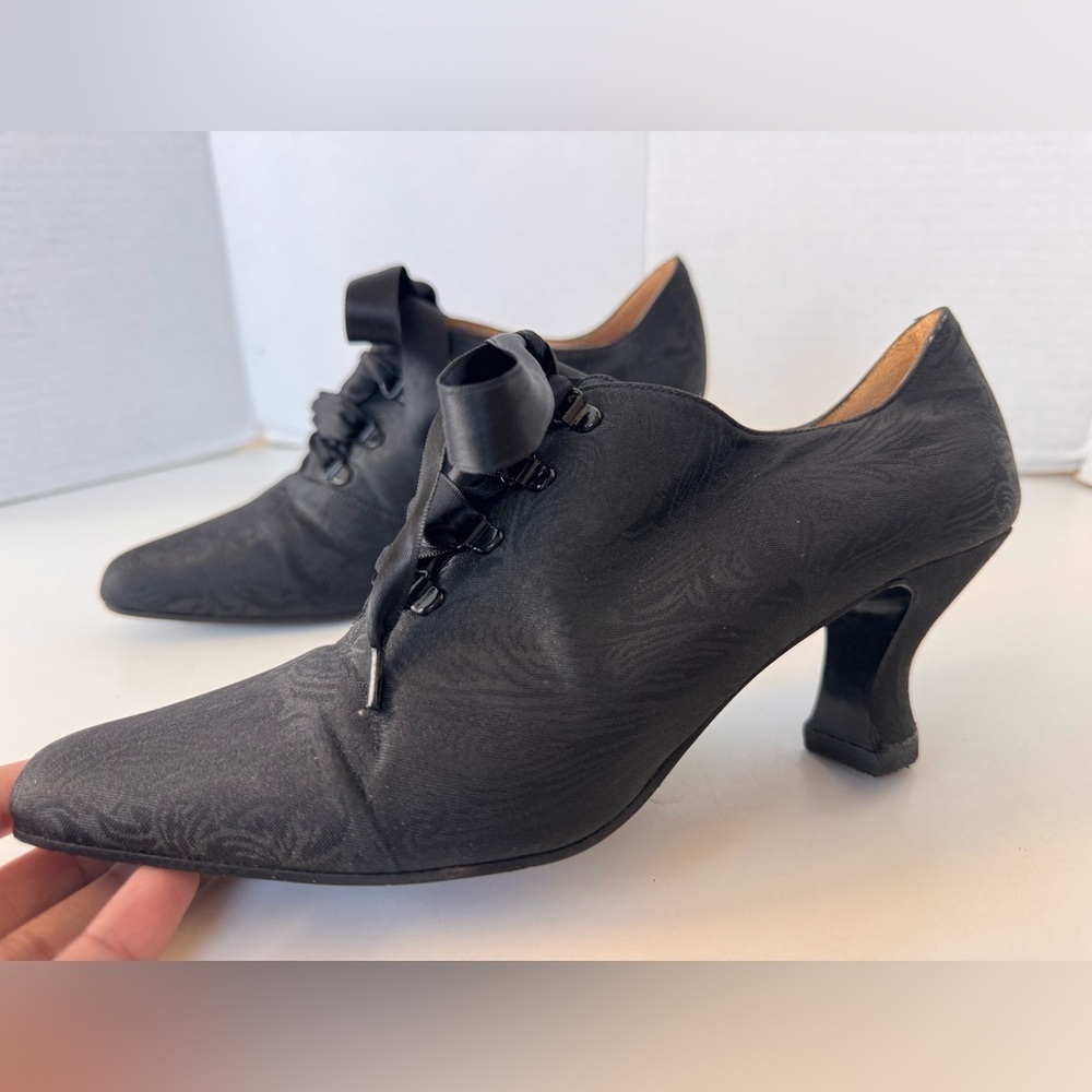 Vintage 90s Kenneth Cole black damask pompadour brocade jacquard lace up bootie